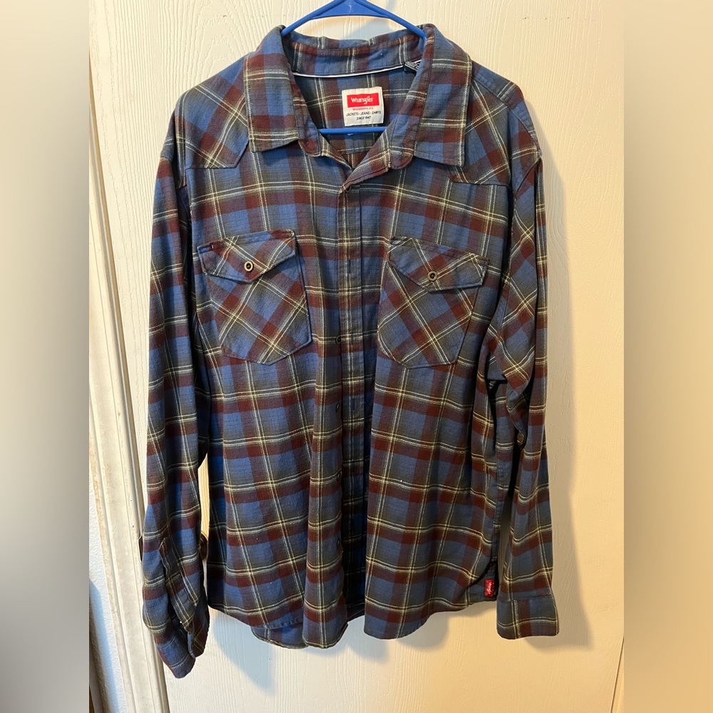Wrangler men’s heavy button up shirt 2XL